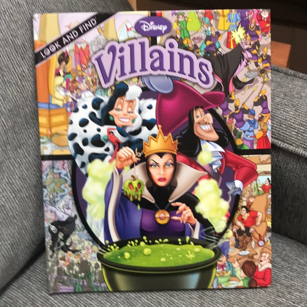 🎉2 for $15🎉Look and Find Disney Villains
